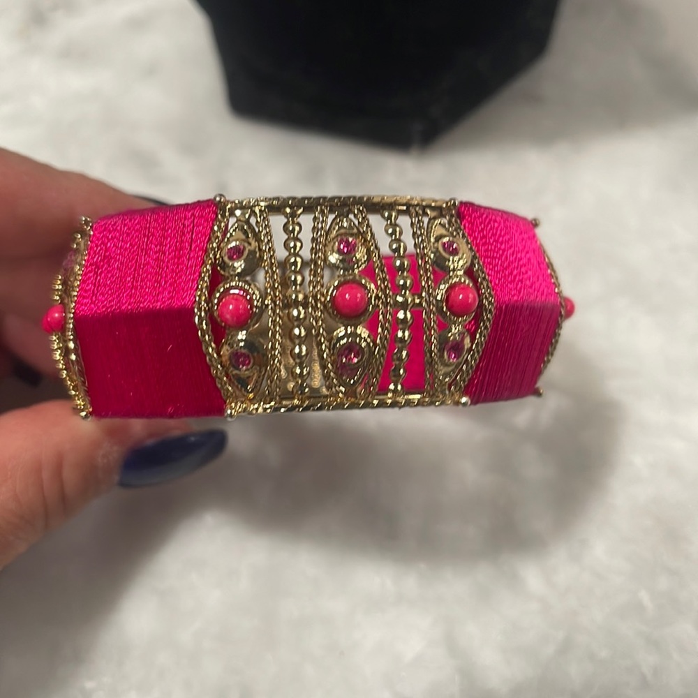 Fuchsia and gold bracelet